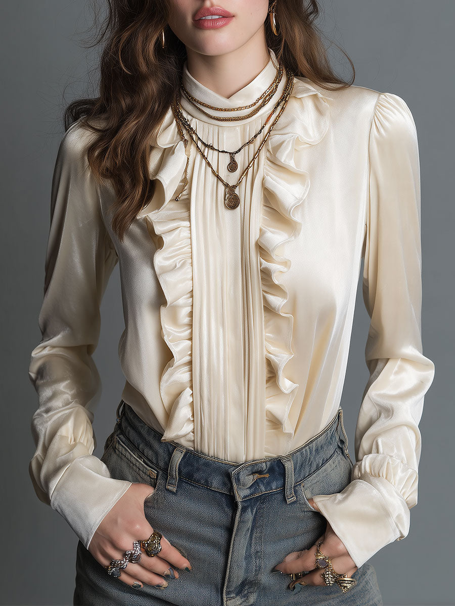 Blusa Vintage de Terciopelo Blanco Hueso con Cuello Mao y Ribete de Olanes