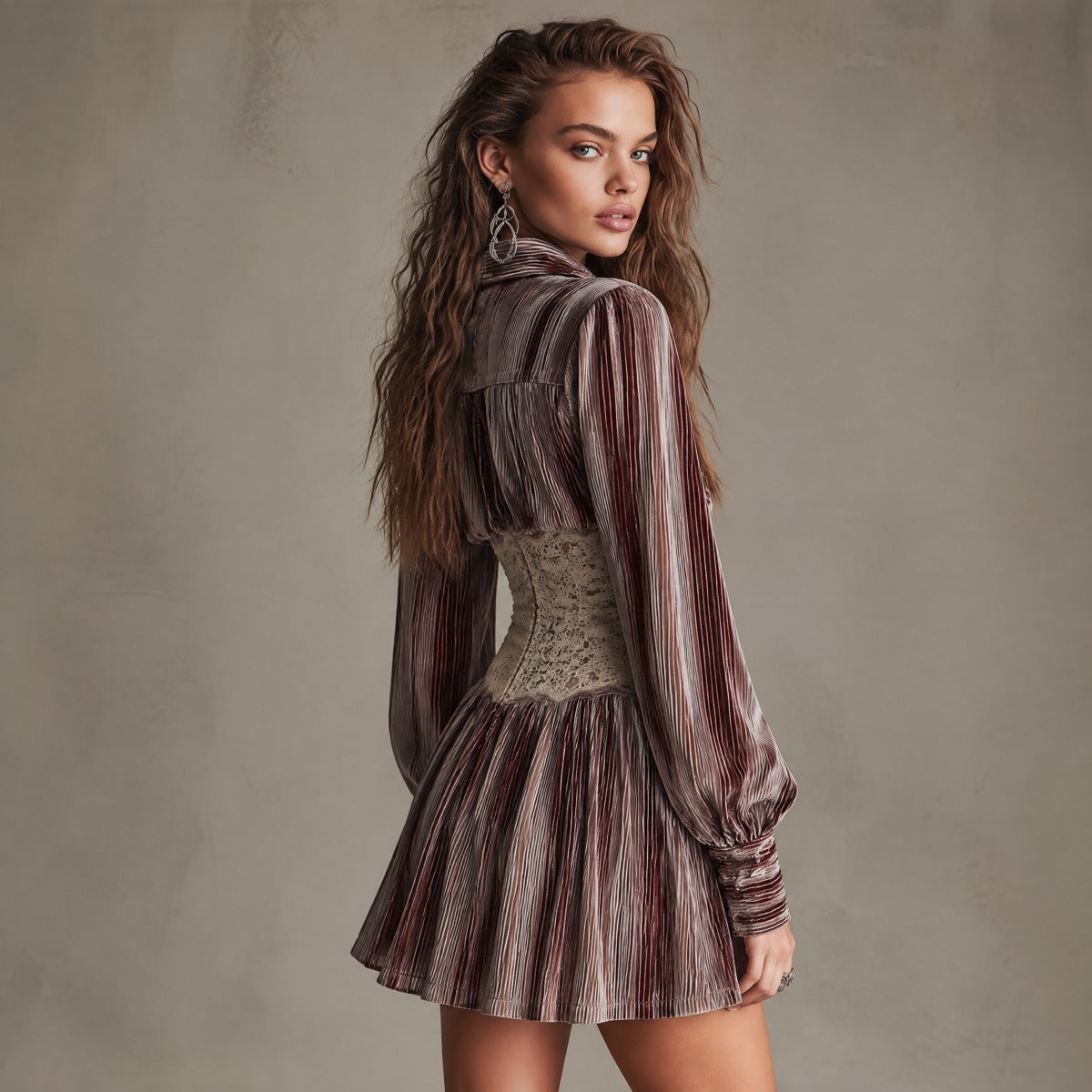 Minivestido Camisero Elegante de Terciopelo a Rayas con Cintura de Agujetas