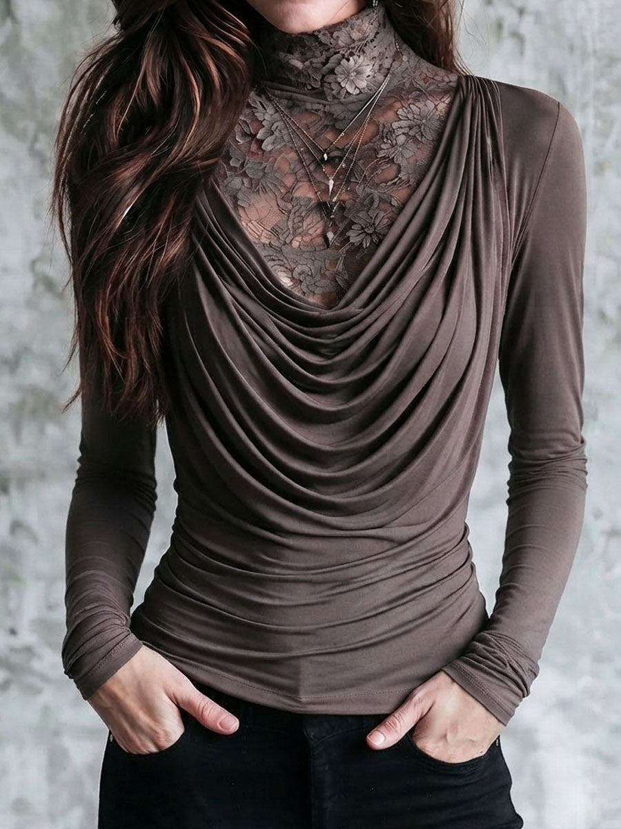 Top Boho Dos en Uno Color Topo con Cuello Alto de Encaje, Cuello Drapeado y Manga Larga