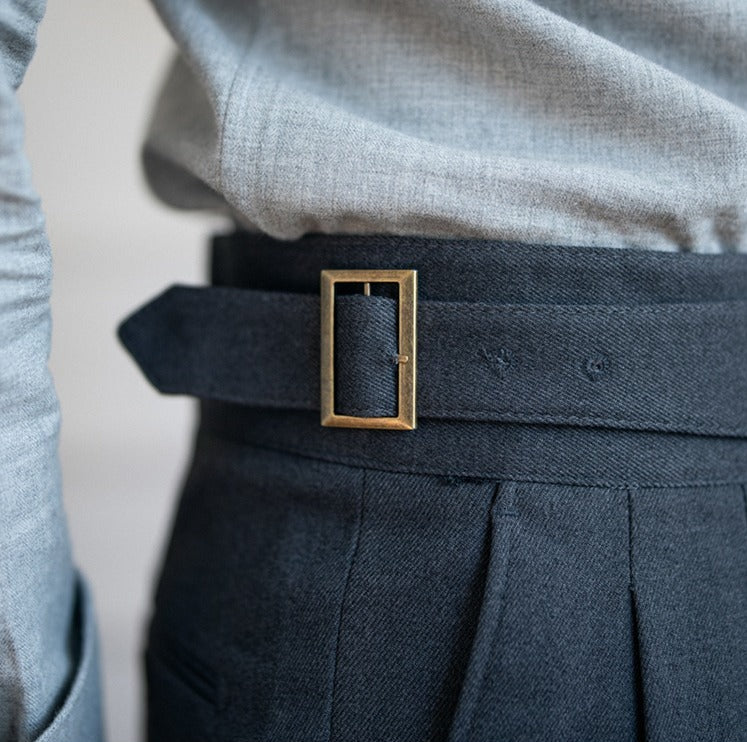 Pantalón "Cipressa" Gurkha con Pliegue, Corte Recto