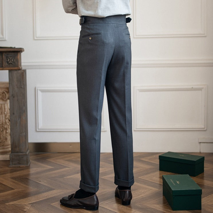 Pantalón "Cipressa" Gurkha con Pliegue, Corte Recto