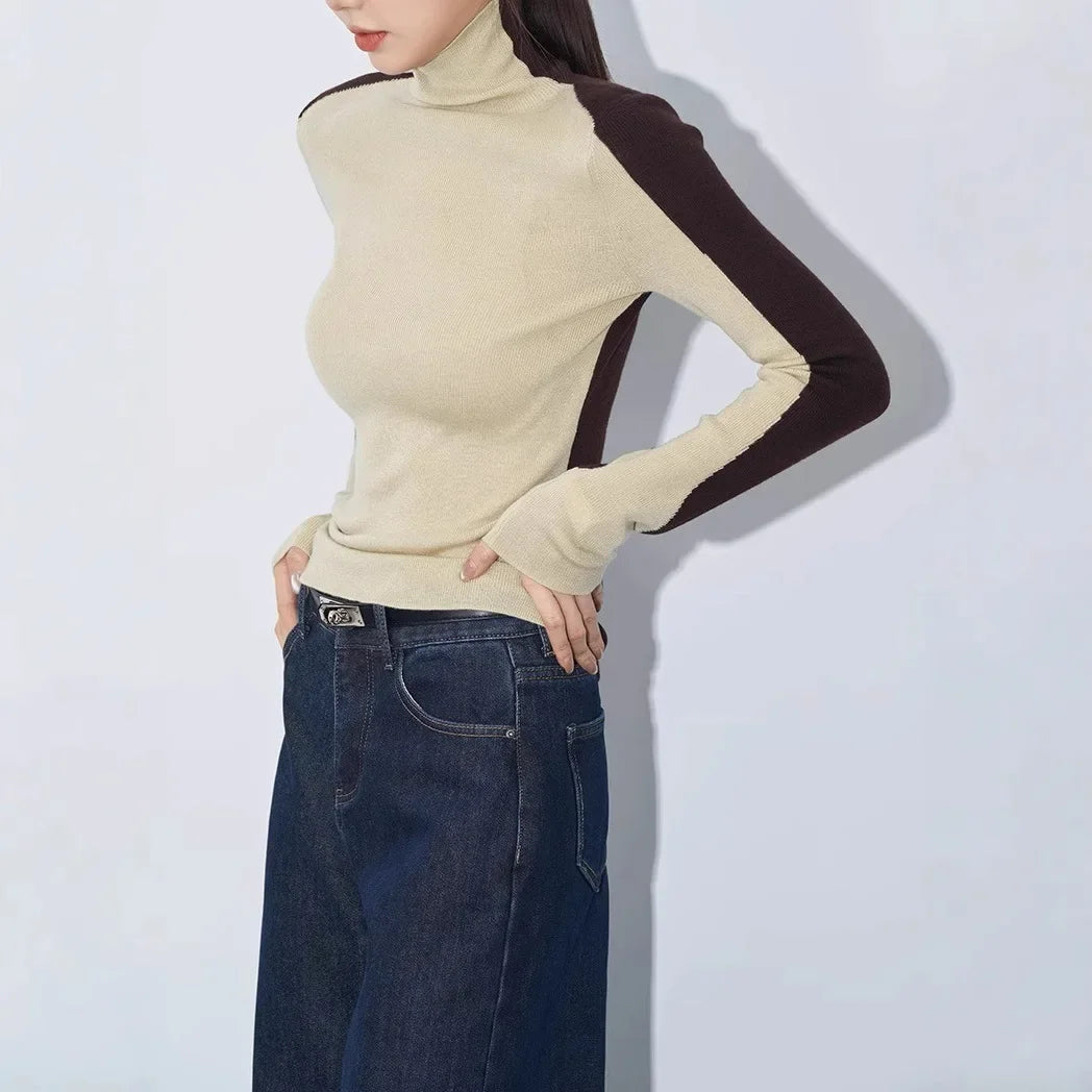 Blair | Blusa de Cuello Semialto con Mangas en Contraste