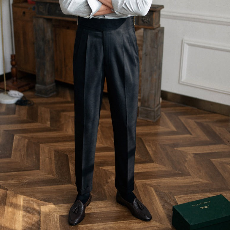 Pantalón "Cipressa" Gurkha con Pliegue, Corte Recto