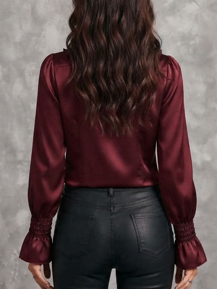 Blusa de Satín para Mujer con Moño al Cuello, Ribete de Olanes y Mangas Obispo