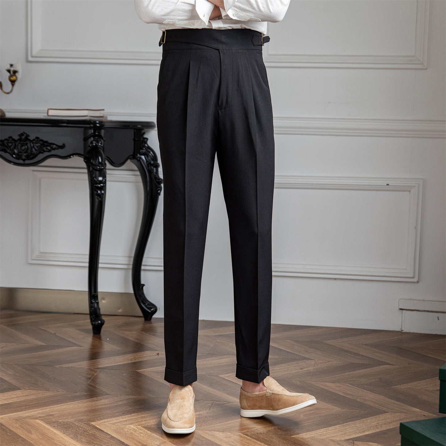 Pantalón "Monza" Gurkha de Pierna Recta con Pliegue