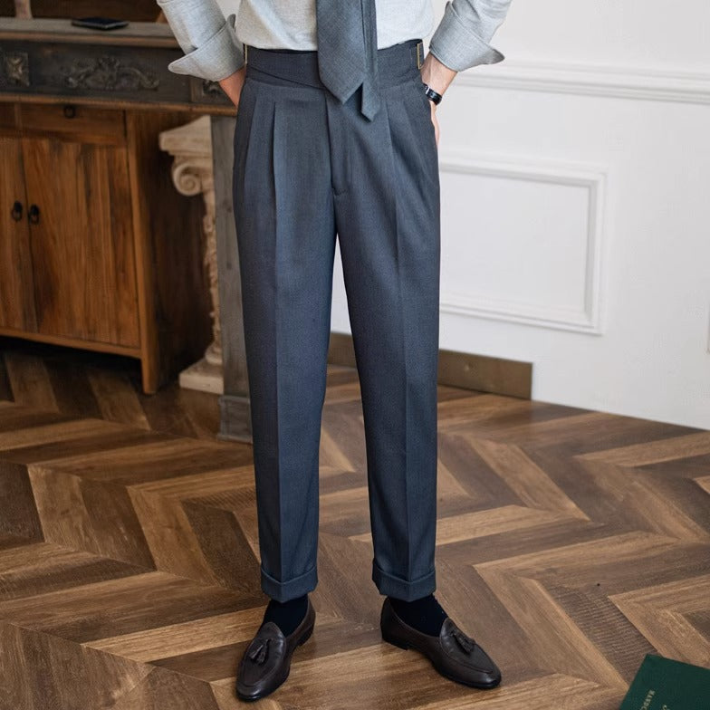 Pantalón "Cipressa" Gurkha con Pliegue, Corte Recto