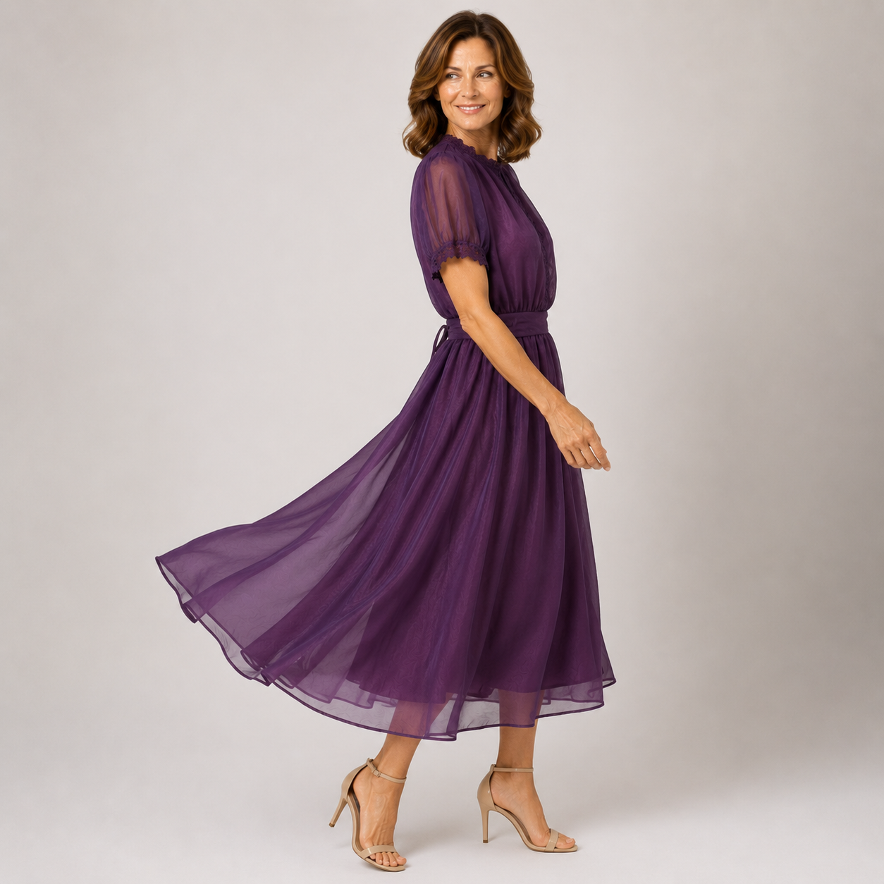 Florence | Maxi Dress with Sweetheart Neckline and Chiffon Lace Trim