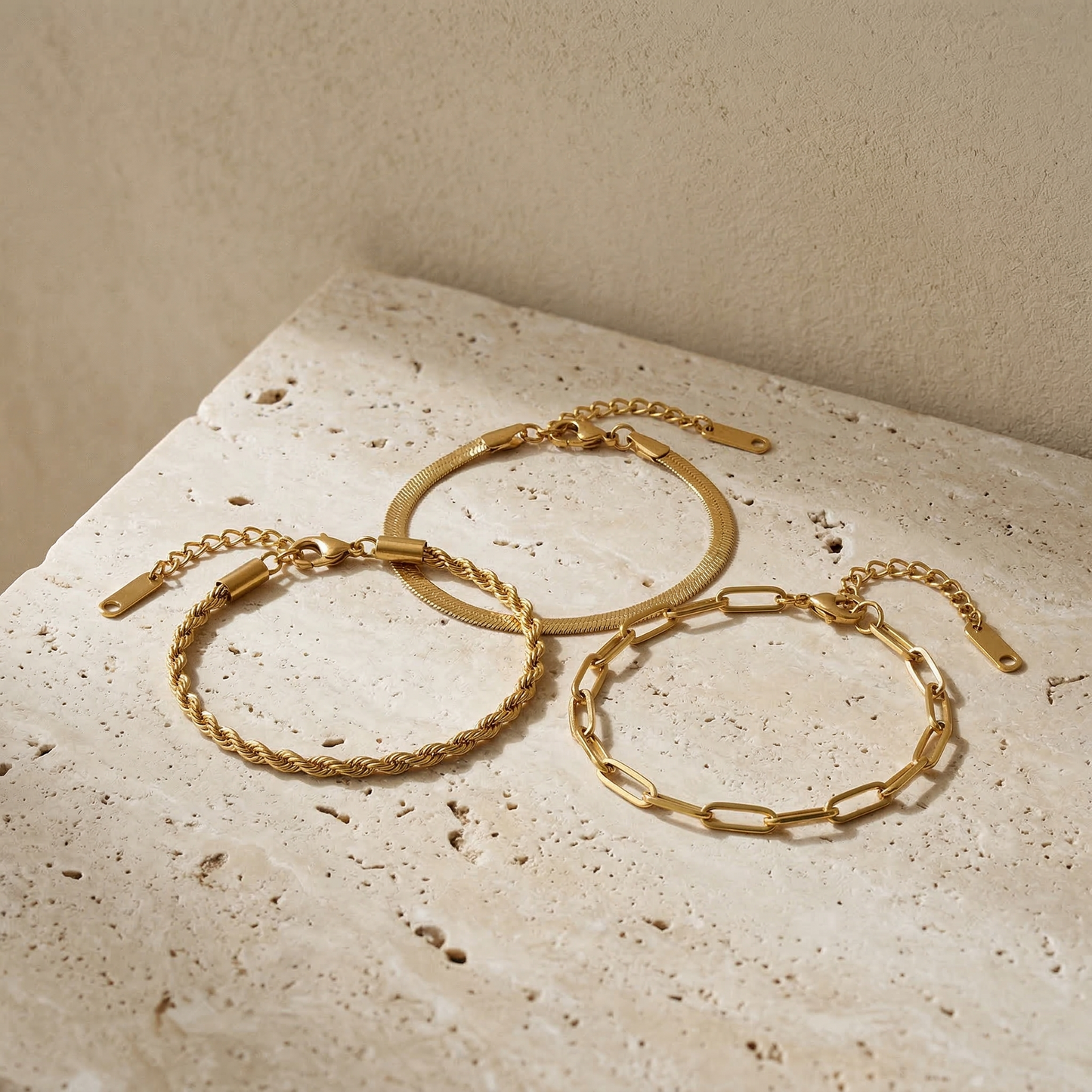 Esential | Conjunto de pulseras chapadas en oro de 18 quilates