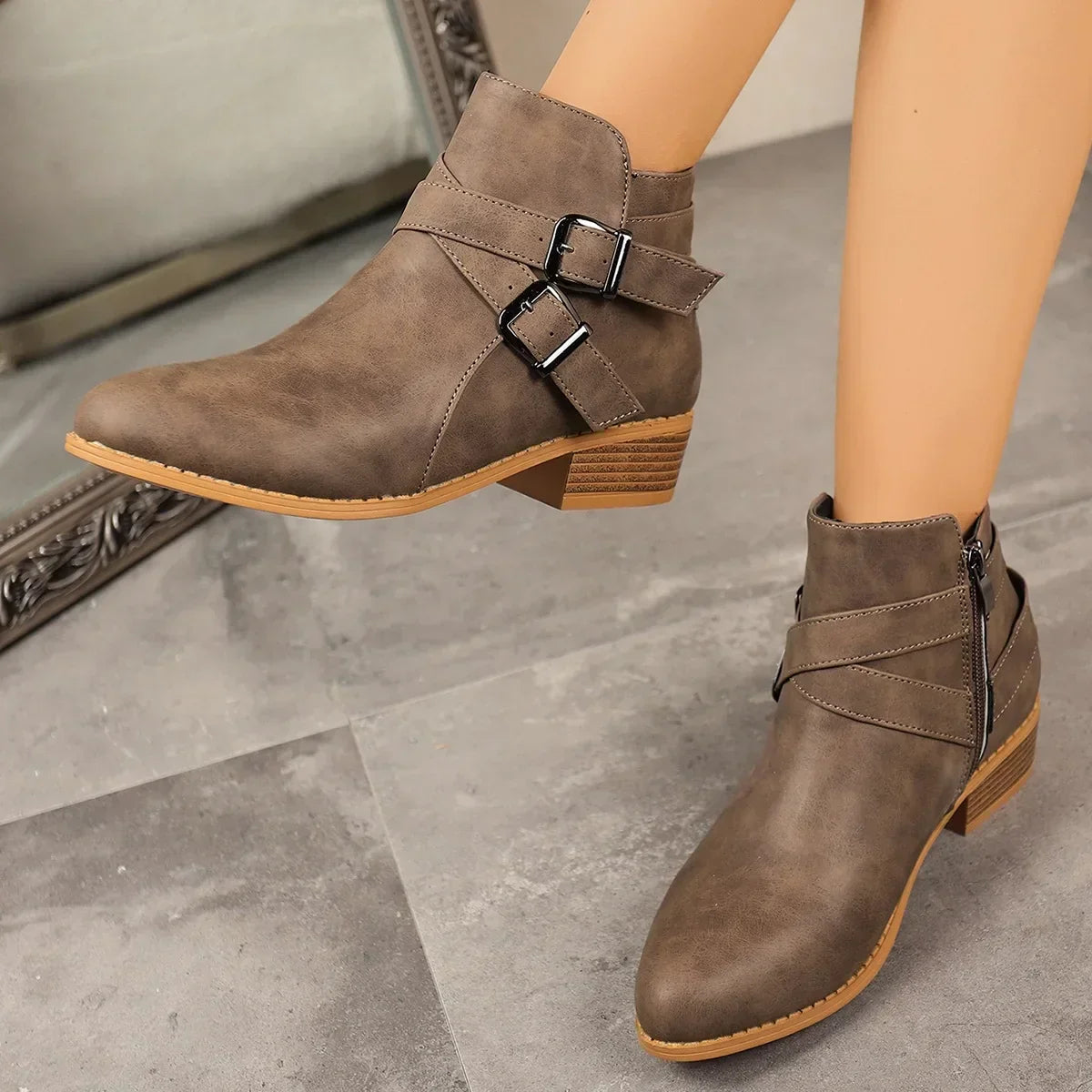Valerisse™ Bota con Correa Cómoda
