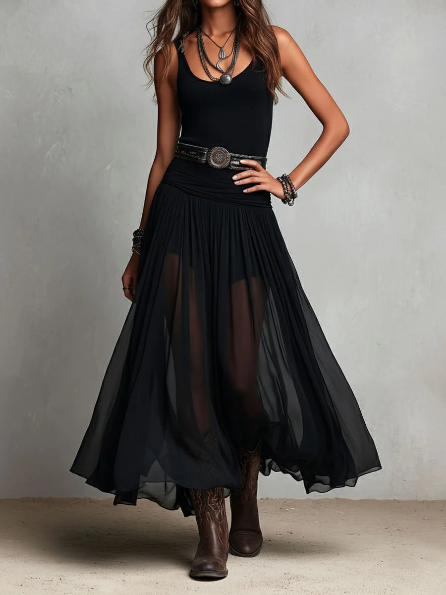 Conjunto de Top Negro y Falda Maxi de Tul