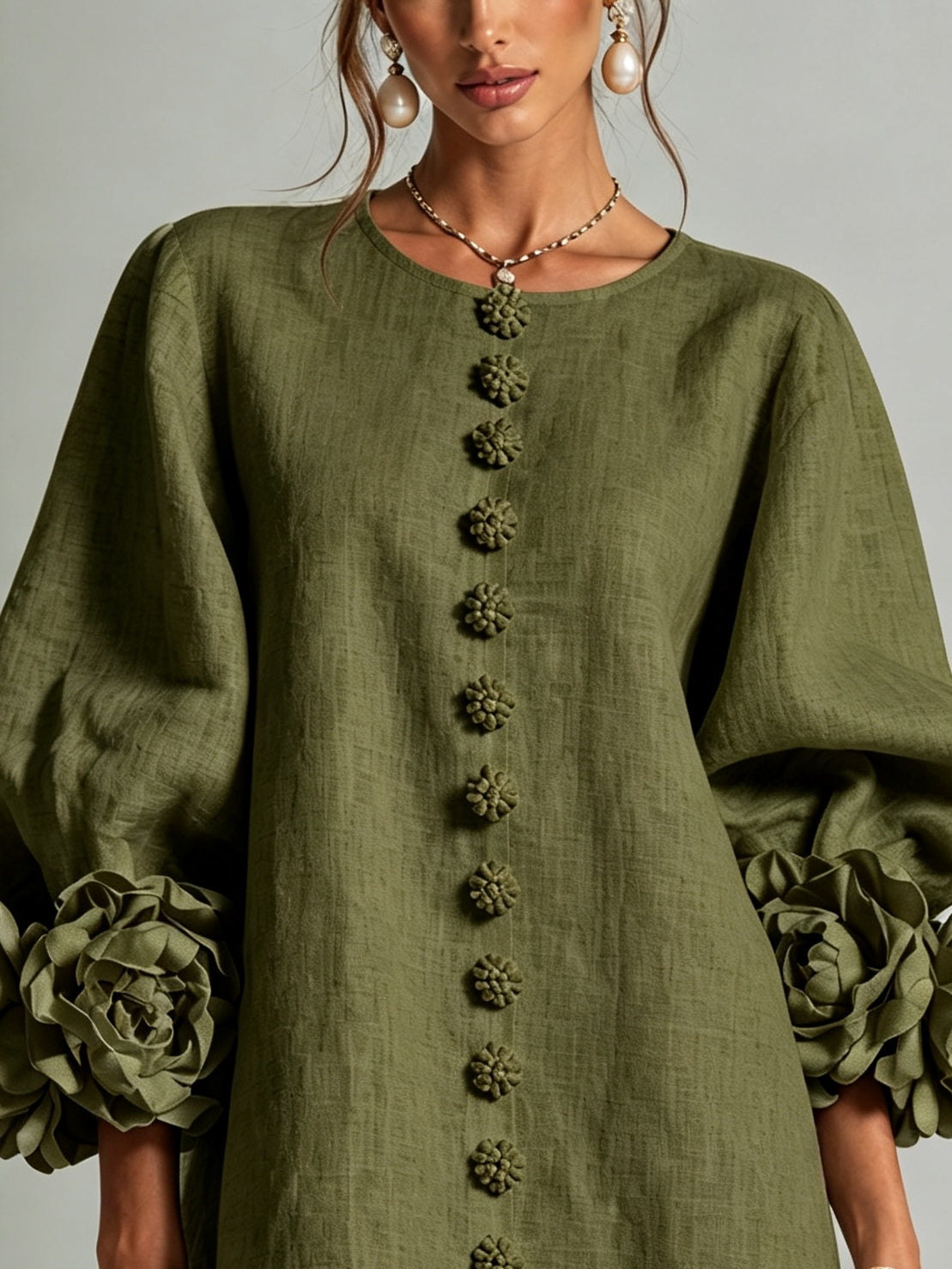 Vestido Mini Camisero Floral Verde Olivo con Puños Florales Extravagantes