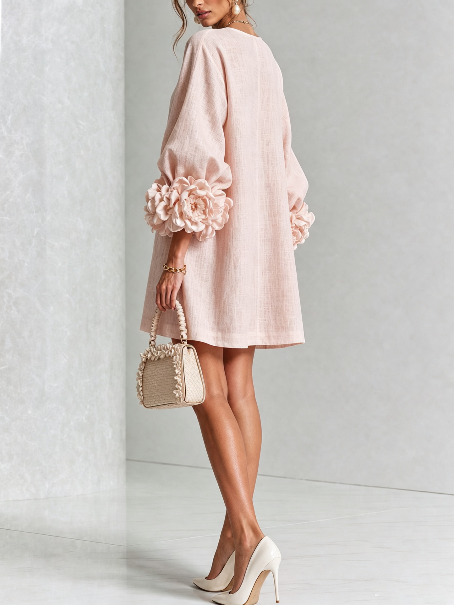 Vestido Mini Floral Rosa Con Botones y Mangas Florales Sorprendentes