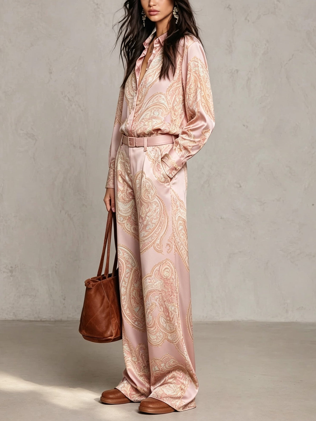 Gloria | Camisa de Seda de Manga Larga con Estampado Paisley Vino y Pantalón de Pierna Amplia