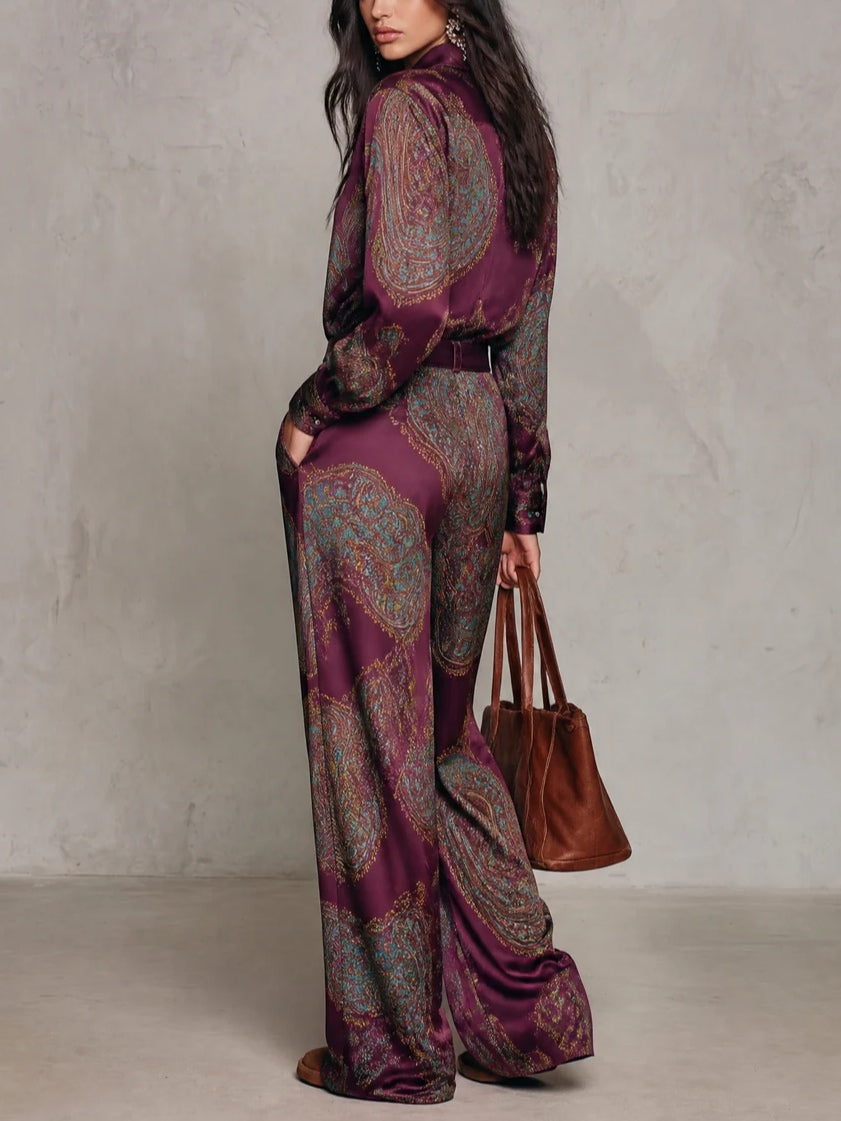 Gloria | Camisa de Seda de Manga Larga con Estampado Paisley Vino y Pantalón de Pierna Amplia