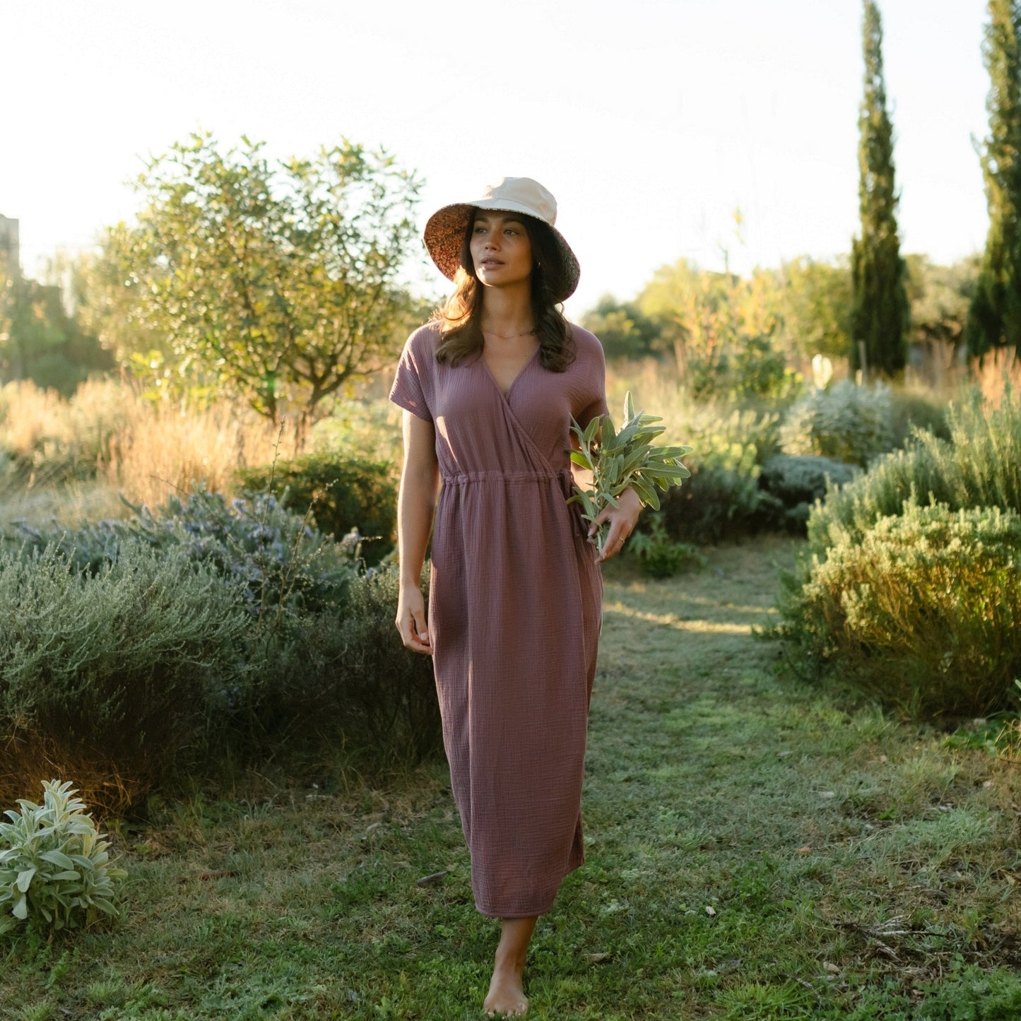 Vestido cruzado midi de muselina Milva