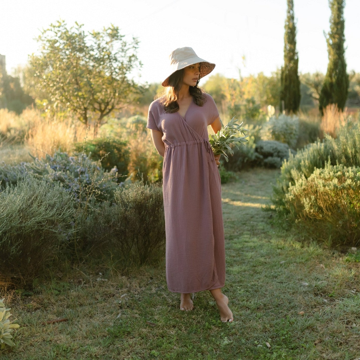 Vestido cruzado midi de muselina Milva