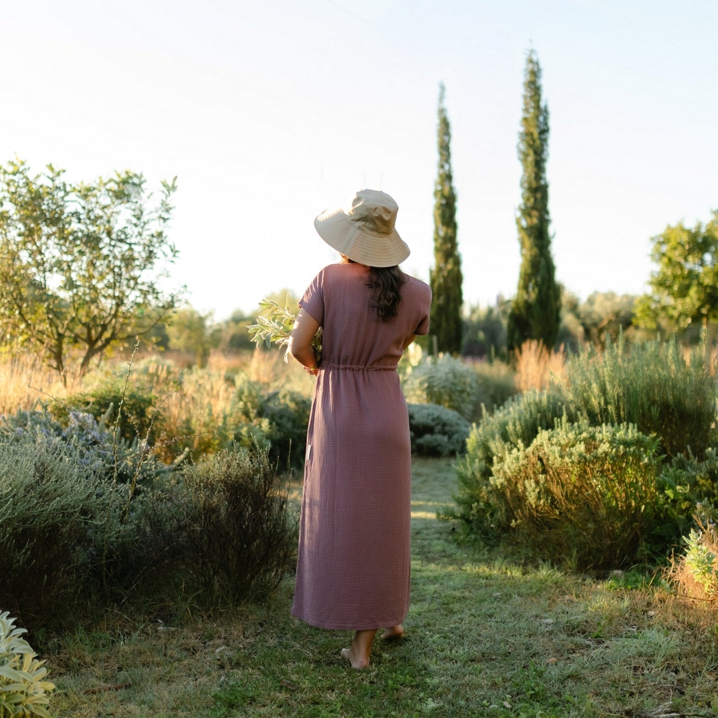 Vestido cruzado midi de muselina Milva