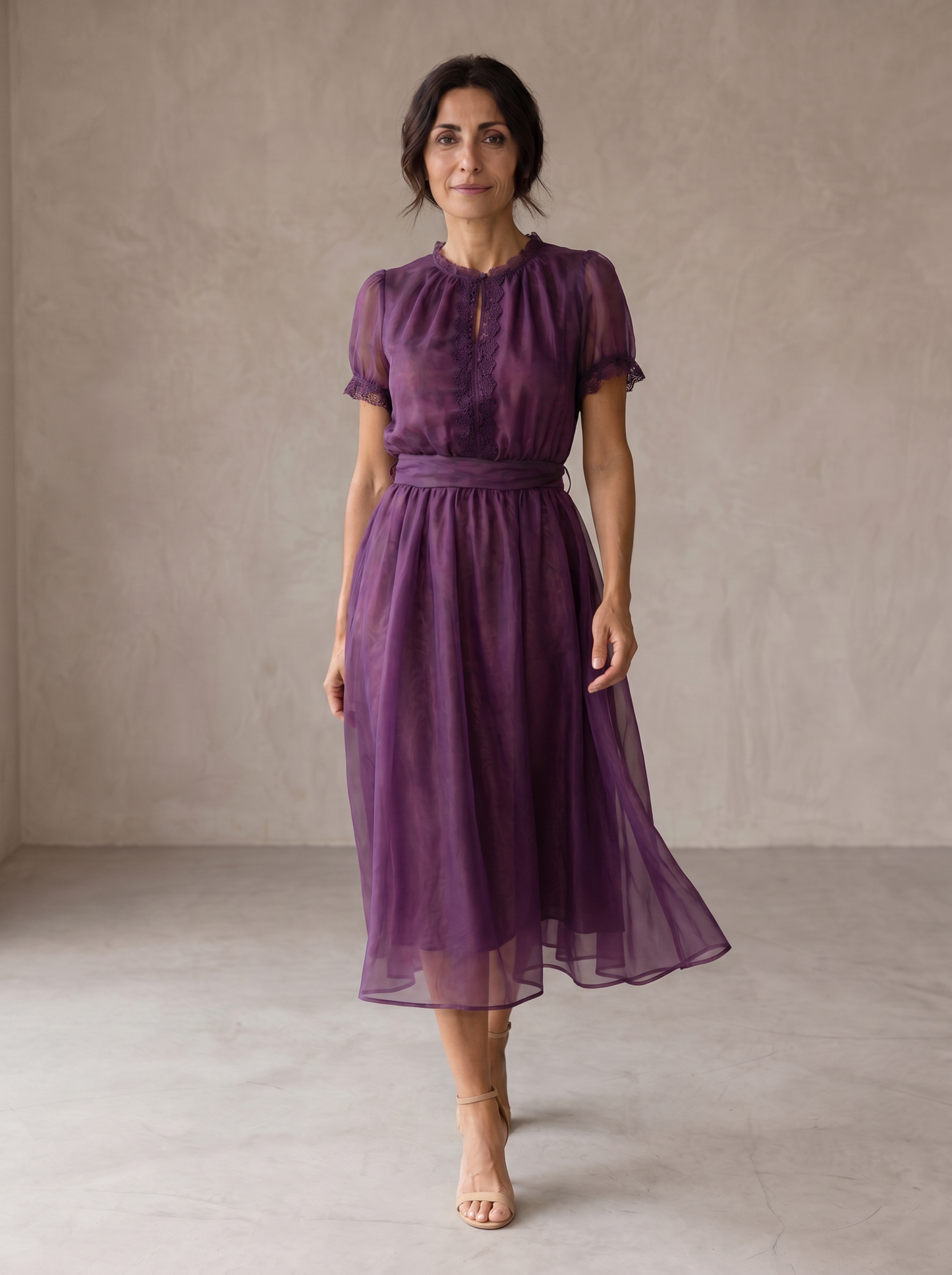 Florence | Maxi Dress with Sweetheart Neckline and Chiffon Lace Trim