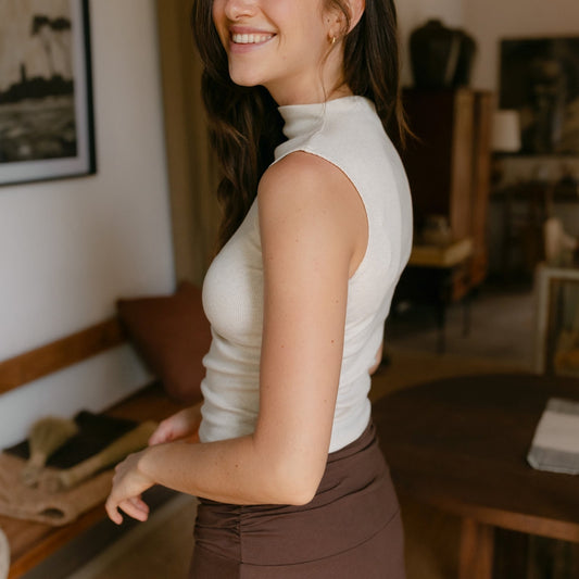 Top acanalado Nori con cuello alto
