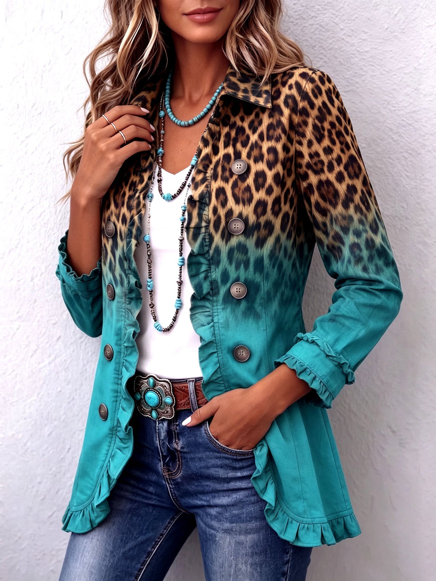 Mercedes | Chamarra Blazer Leopardo Degradado con Volantes